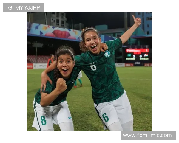 美国女足与俄罗斯女足激战正酣谁将赢得这场国际友谊赛的胜利